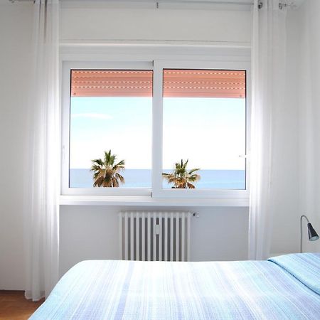 Gaiavacanze Beach Apartment Bordighera Exteriör bild