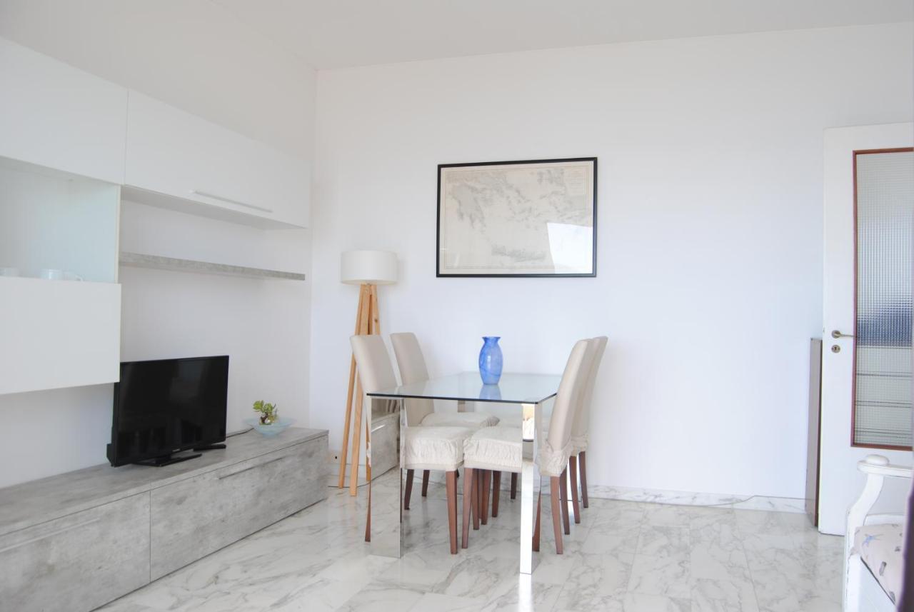 Gaiavacanze Beach Apartment Bordighera Exteriör bild